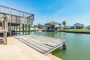 207 Galleon, Freeport, TX 77541 - Photo 23