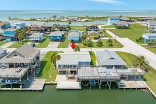 207 Galleon, Freeport, TX 77541 - Photo 5