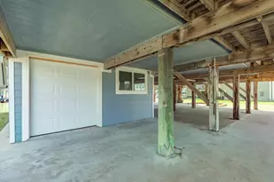 207 Galleon, Freeport, TX 77541 - Photo 27