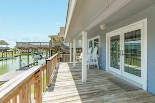 207 Galleon, Freeport, TX 77541 - Photo 19