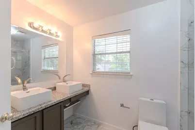 34 E Trillium Circle, The Woodlands, TX 77381 - Photo 25