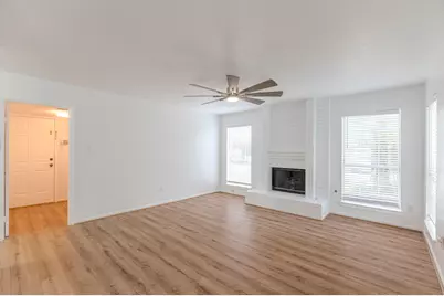 34 E Trillium Circle, The Woodlands, TX 77381 - Photo 15