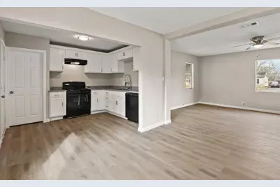 406 San Jacinto Street, La Porte, TX 77571 - Photo 3