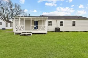 406 San Jacinto St, La Porte, TX 77571 - Photo 9