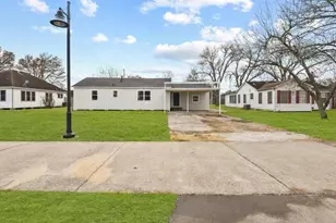 406 San Jacinto St, La Porte, TX 77571 - Photo 1