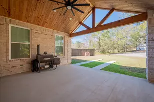 112 S Pine Harbour Dr, Coldspring, TX 77331 - Photo 5