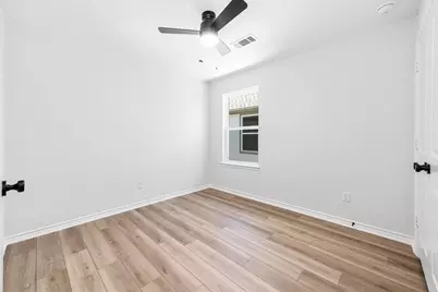 2018 Hampton A Street #A, Houston, TX 77088 - Photo 19