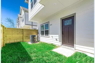 2018 Hampton A Street #A, Houston, TX 77088 - Photo 23