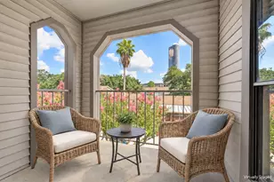 2025 Augusta Dr, Houston, TX 77057 - Photo 3