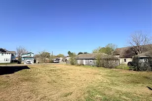 5004 Higgins St, Houston, TX 77033 - Photo 1