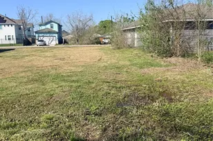 5004 Higgins St, Houston, TX 77033 - Photo 5