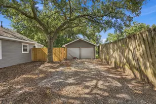 140 9th Ave, Nederland, TX 77627 - Photo 23