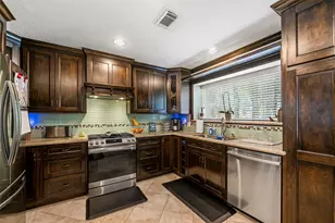 16806 Sandypine Cir, Spring, TX 77379 - Photo 9