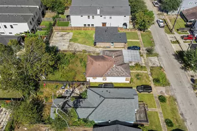 919 Lawrence Street, Houston, TX 77008 - Photo 7