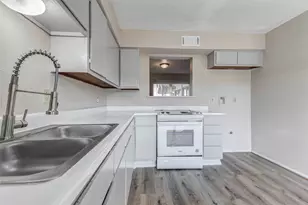 2952 Meadowgrass Ln, Houston, TX 77082 - Photo 7