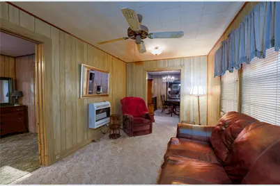 146 S Reynolds Street, La Grange, TX 78945 - Photo 17
