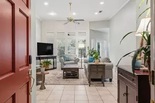 35 N Pathfinders Cir, The Woodlands, TX 77381 - Photo 7