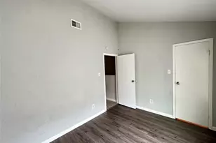 8717 Victorian Village Dr, Houston, TX 77071 - Photo 7