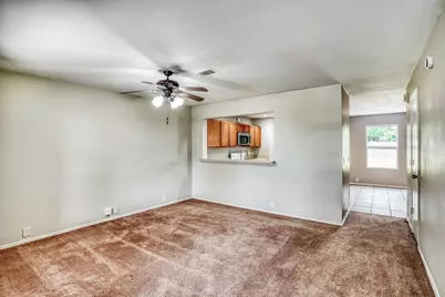 914 Eagles Glide Drive, Houston, TX 77090 - Photo 5