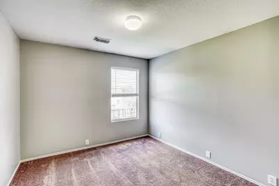 914 Eagles Glide Drive, Houston, TX 77090 - Photo 13