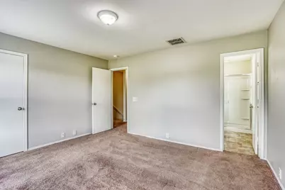 914 Eagles Glide Drive, Houston, TX 77090 - Photo 11