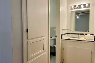 3420 Mt Vernon St, Houston, TX 77006 - Photo 9