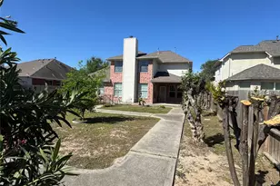 6611 Sunrise Valley Ln, Houston, TX 77083 - Photo 33