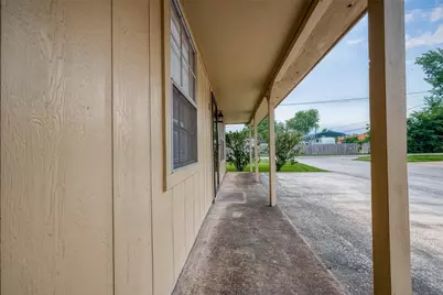 8430 Roundrock Drive #2, Houston, TX 77049 - Photo 3