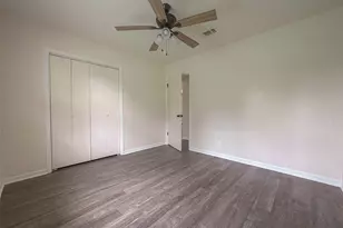 8430 Round Rock Dr, Houston, TX 77049 - Photo 27