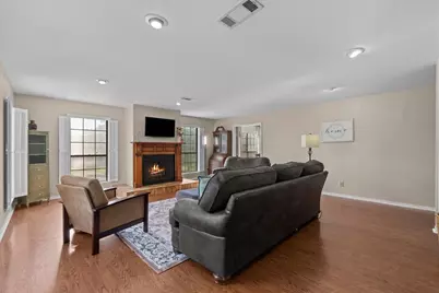 518 Seagrove Street, La Porte, TX 77571 - Photo 7