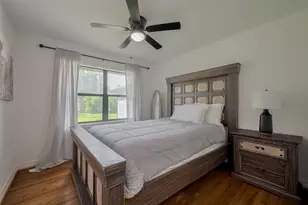 8057 Ridgeview Dr, Houston, TX 77055 - Photo 31