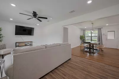 8057 Ridgeview Drive, Houston, TX 77055 - Photo 7