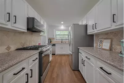 8057 Ridgeview Drive, Houston, TX 77055 - Photo 15