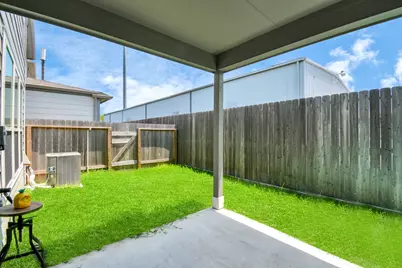 1722 Summerlyn Terrace Drive, Houston, TX 77080 - Photo 27