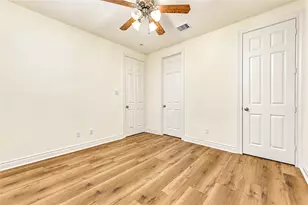 1610 Colorado St, Houston, TX 77007 - Photo 3