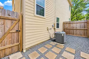 1610 Colorado St, Houston, TX 77007 - Photo 49