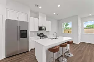 2106 Dewalt St, Houston, TX 77088 - Photo 3