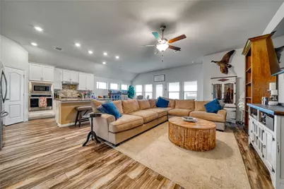 9107 Brett Court, Mont Belvieu, TX 77523 - Photo 15