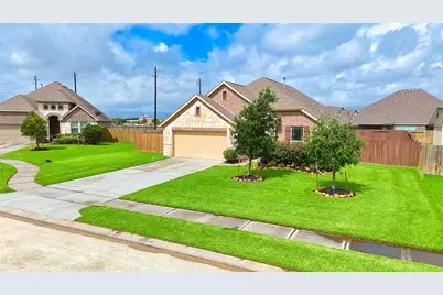 9107 Brett Court, Mont Belvieu, TX 77523 - Photo 35