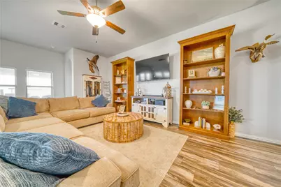 9107 Brett Court, Mont Belvieu, TX 77523 - Photo 17