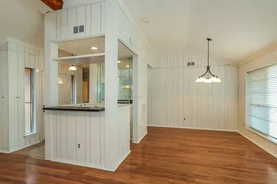 613 W Castle Harbour Drive, Friendswood, TX 77546 - Photo 5