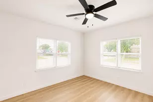 2027 54th St, Galveston, TX 77551 - Photo 11