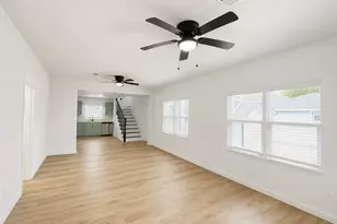 2027 54th St, Galveston, TX 77551 - Photo 5