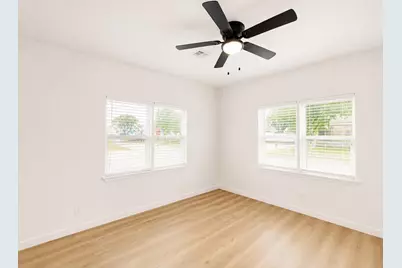 2027 54th Street, Galveston, TX 77551 - Photo 11