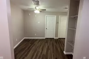 13217 Player St, Houston, TX 77045 - Photo 17