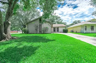 2702 Dove Tree Dr, Alvin, TX 77511 - Photo 1