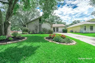 2702 Dove Tree Dr, Alvin, TX 77511 - Photo 3