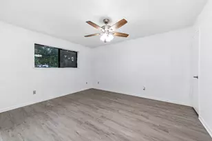 2702 Dove Tree Dr, Alvin, TX 77511 - Photo 21