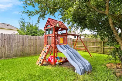 8226 Mandalay Bay Drive, Baytown, TX 77523 - Photo 37
