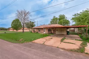 210 Bullard St, Madisonville, TX 77864 - Photo 41